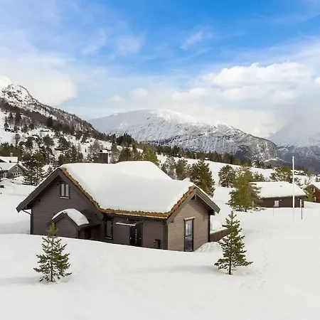 Tonningssaetra Mountain Holiday home Stryn